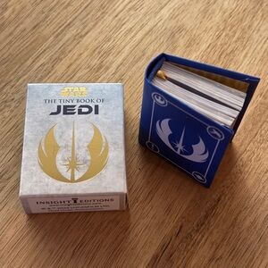 TINY BOOK - Star Wars: The Tiny Book of Jedi